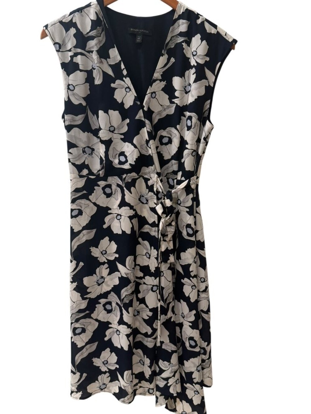 Banana Republic Petite Navy Floral Wrap Maxi Dress with Tie Waist, Size 6P - Picture 2 of 5